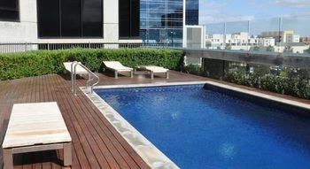AKOM Docklands - SA Accommodation 52