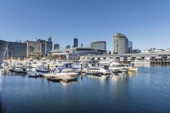 AKOM Docklands - SA Accommodation 53