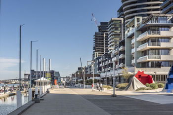 AKOM Docklands - SA Accommodation 55
