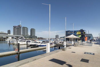 AKOM Docklands - SA Accommodation 56