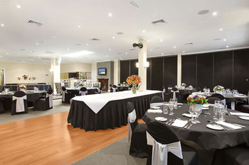 Checkers Resort & Conference Centre - SA Accommodation 9