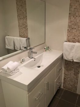 Checkers Resort & Conference Centre - SA Accommodation 14