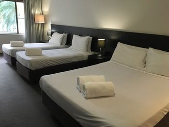 Checkers Resort & Conference Centre - SA Accommodation 22