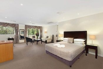 Checkers Resort & Conference Centre - SA Accommodation 38