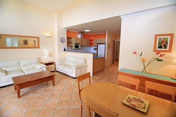 Twin Quays Noosa Resort - SA Accommodation 3
