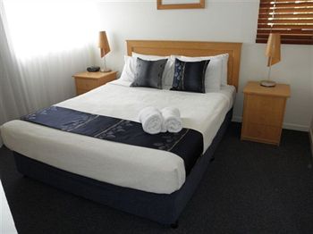 Twin Quays Noosa Resort - SA Accommodation 11