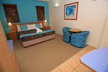 Twin Quays Noosa Resort - SA Accommodation 13
