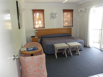Twin Quays Noosa Resort - SA Accommodation 23