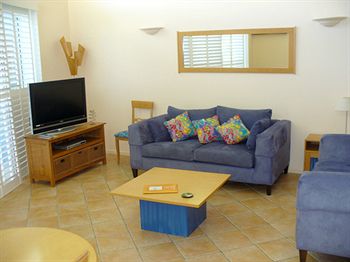 Twin Quays Noosa Resort - SA Accommodation 29