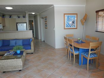 Twin Quays Noosa Resort - SA Accommodation 38