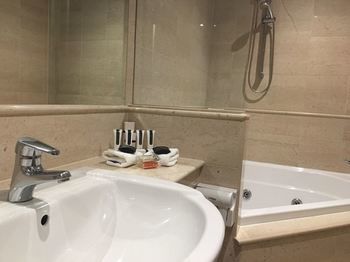 Kimberley Gardens Hotel & Serviced Apartments - SA Accommodation 7