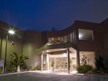 Kimberley Gardens Hotel & Serviced Apartments - SA Accommodation 10