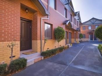 Kimberley Gardens Hotel & Serviced Apartments - SA Accommodation 15