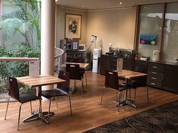 Kimberley Gardens Hotel & Serviced Apartments - SA Accommodation 18