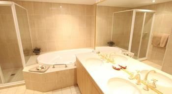 The Hermitage Motel - SA Accommodation 38