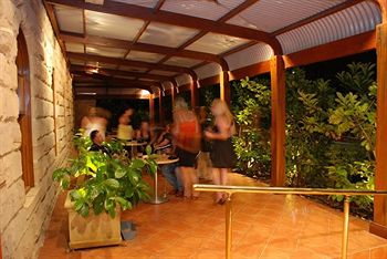 The Hermitage Motel - SA Accommodation 15