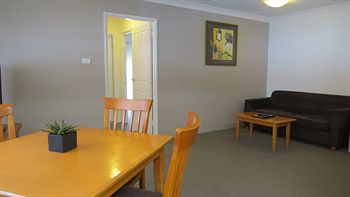 Waldorf Hornsby Residential Apartments - SA Accommodation 14