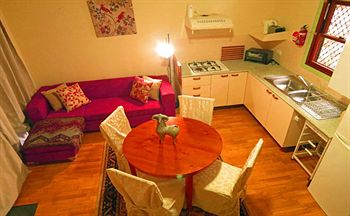 Barrington Wilderness Cedar Lodge Accommodation - SA Accommodation 7