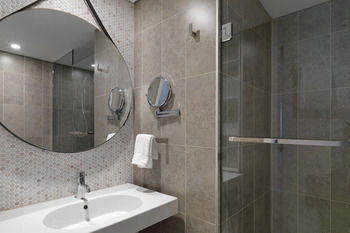 Adina Apartment Hotel Bondi Beach - SA Accommodation 7