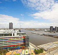 Astra Apartments - Docklands - SA Accommodation
