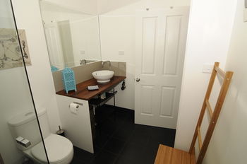 House On The Hill - Hunter Valley - SA Accommodation 19