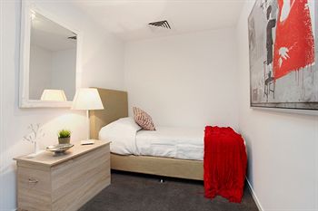 ALT Tower Serviced Apartments - SA Accommodation 14