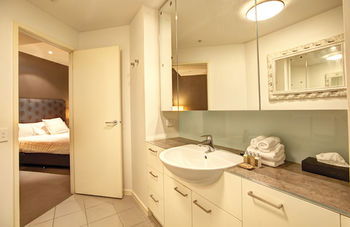 ACD Apartments - SA Accommodation 5