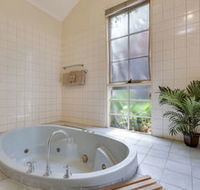 Comfort Inn Greensborough - SA Accommodation