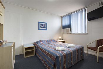 Brown Jug Inn Hotel - SA Accommodation 3