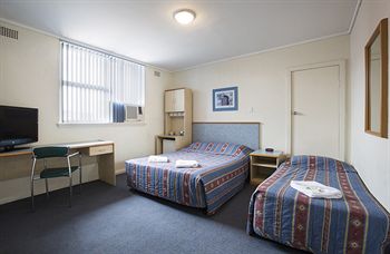 Brown Jug Inn Hotel - SA Accommodation 4