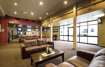 Brown Jug Inn Hotel - SA Accommodation 11