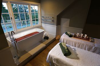 Parklands Country Gardens And Lodges - SA Accommodation 29