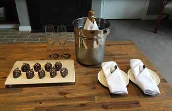 Parklands Country Gardens And Lodges - SA Accommodation 37