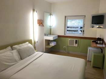 Ibis Budget Campbelltown - SA Accommodation 11