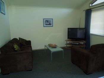 Ingenia Holidays Avina - SA Accommodation 4