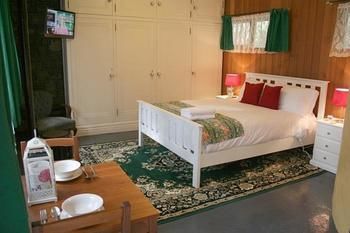 Steindorf Cottages - SA Accommodation 1