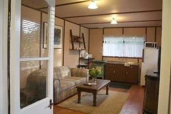 Steindorf Cottages - SA Accommodation 7