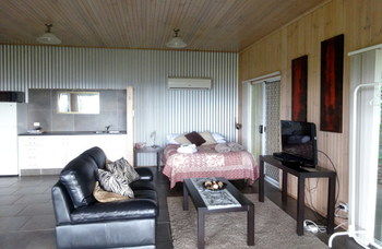 Treetops Accommodation Montville - SA Accommodation 46