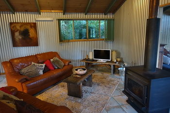 Treetops Accommodation Montville - SA Accommodation 71