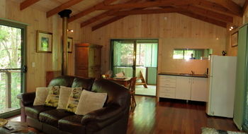 Treetops Accommodation Montville - SA Accommodation 75