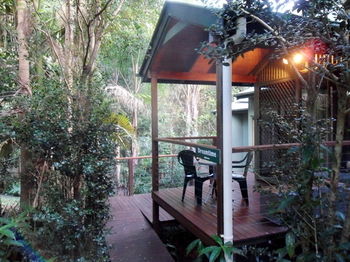 Treetops Accommodation Montville - SA Accommodation 88