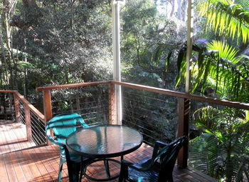 Treetops Accommodation Montville - SA Accommodation 91