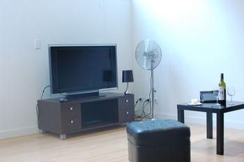 Darling Harbour Apartment - SA Accommodation 4
