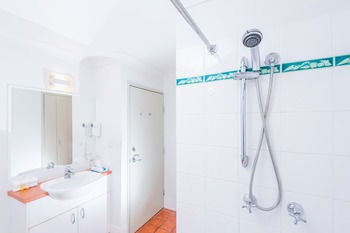 The Brighton Apartments - SA Accommodation 8