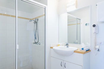 The Brighton Apartments - SA Accommodation 9