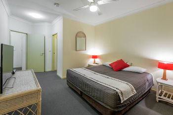 The Brighton Apartments - SA Accommodation 21