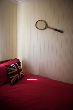 The Wattle Lodge - SA Accommodation 7