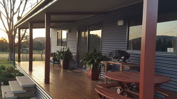 The Wattle Lodge - SA Accommodation 36