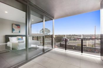 Bayside Towers Serviced Apartments - SA Accommodation 7