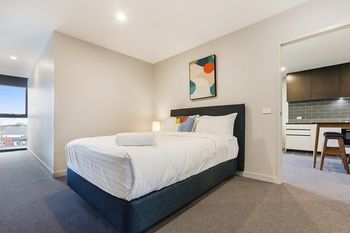 Bayside Towers Serviced Apartments - SA Accommodation 12